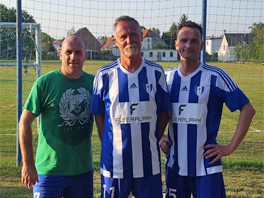 Die Oldies spielen 2:2 in Holleben