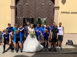 Hochzeitsempfang vor dem Händelhaus