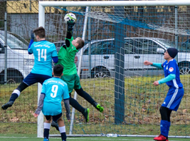 Unsere C2-Junioren gewinnen 3:2 gegen den FSV 67 III (Foto: Dinh H.)